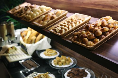 hotel excellence inn