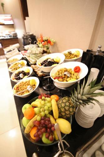 hotel excellence inn