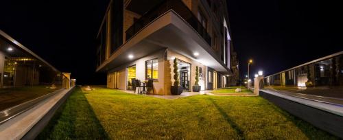 maxuite hotel in home