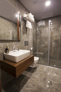 maxuite hotel in home