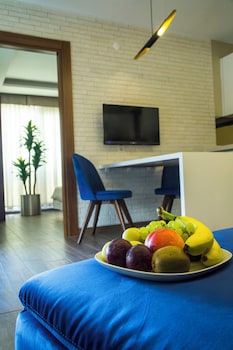 maxuite hotel in home