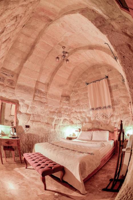 mosaic cave hotel