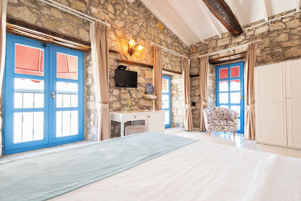 alacati eski ev hotel