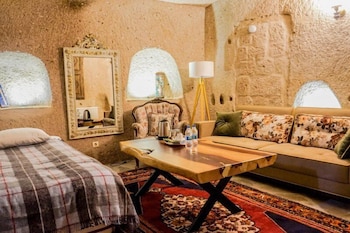 valley inn cave hotel