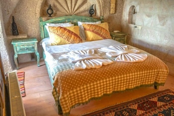 valley inn cave hotel