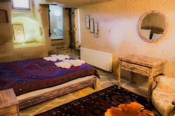 valley inn cave hotel