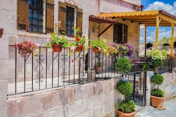 Valley Inn Cave Hotel,Near Ortahisar Castle,3 star