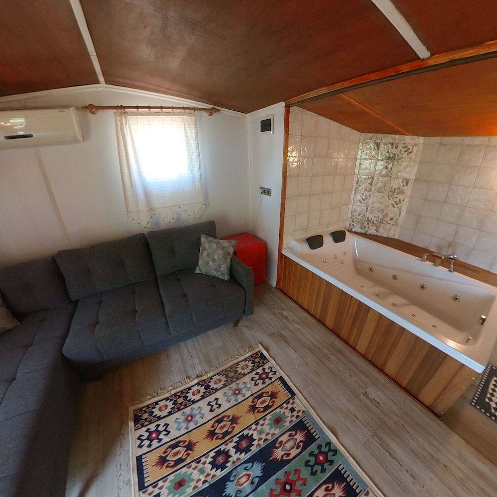 azmakbasi camping