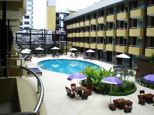 baron beach hotel