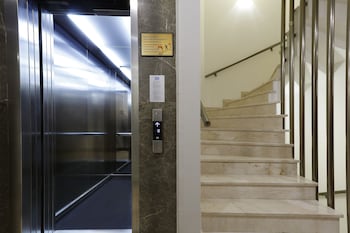 the white orient hotel