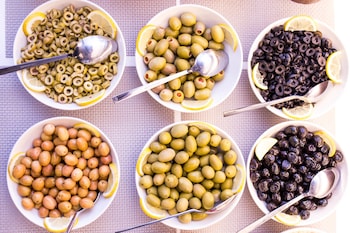 the white orient hotel