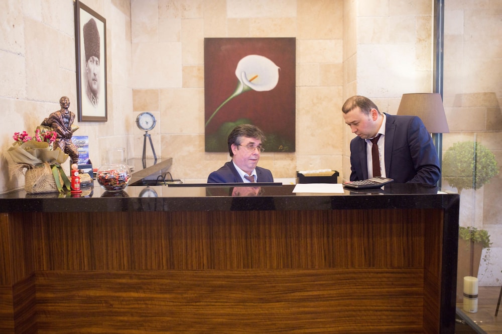 the white orient hotel