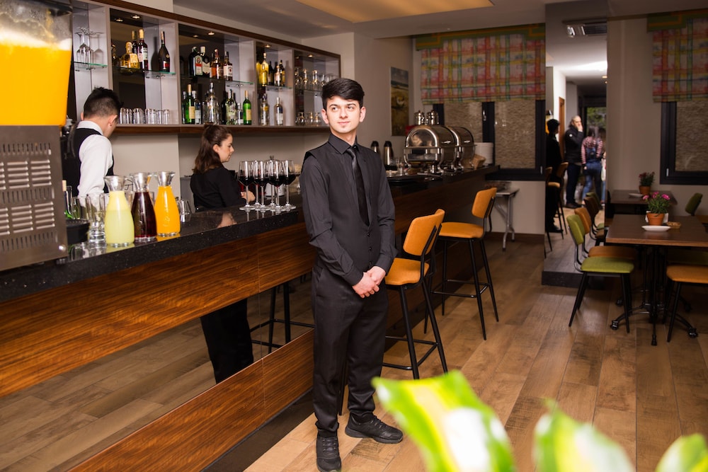 the white orient hotel