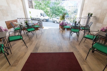 the white orient hotel