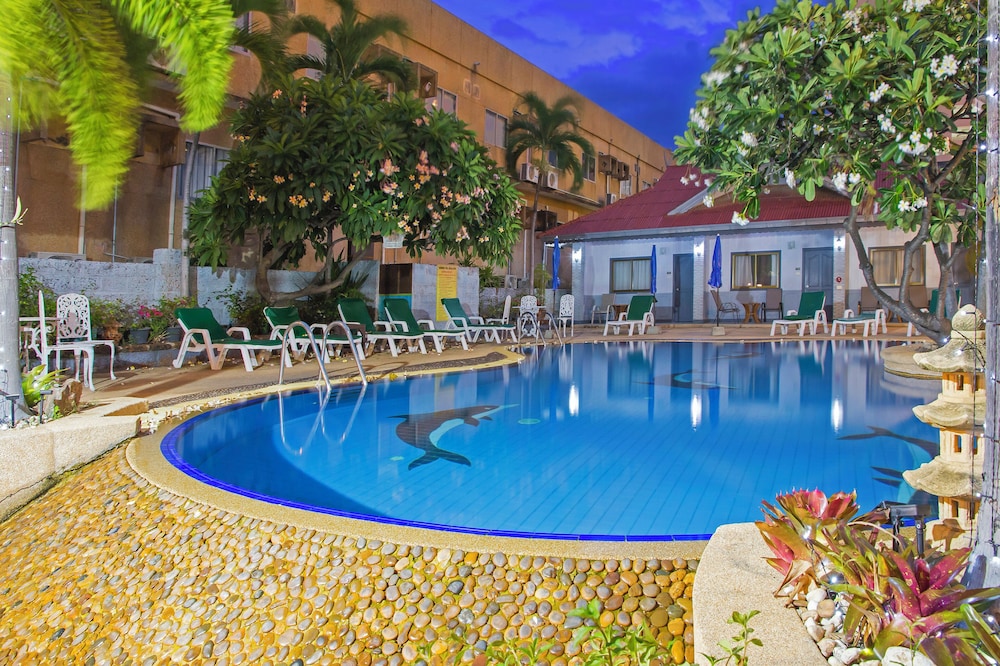 s lodge formally known as sabai lodge