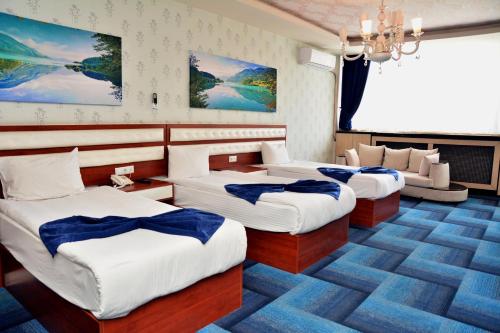 business grand hotel