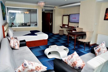 business grand hotel