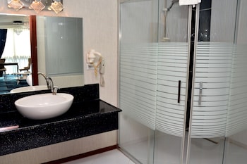 business grand hotel