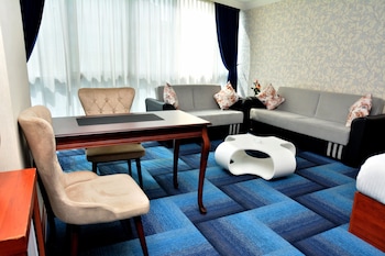 business grand hotel