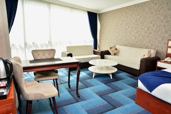 business grand hotel