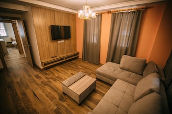 nova uzungol