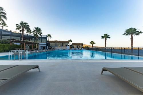the nowness luxury hotel and spa adulty only