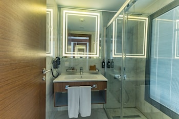the nowness luxury hotel and spa adulty only