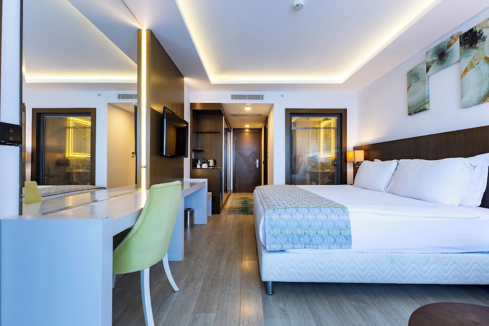 the nowness luxury hotel and spa adulty only