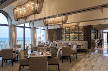 Four Seasons Hotel Tunis,Tunis>>La Marsa,5 star