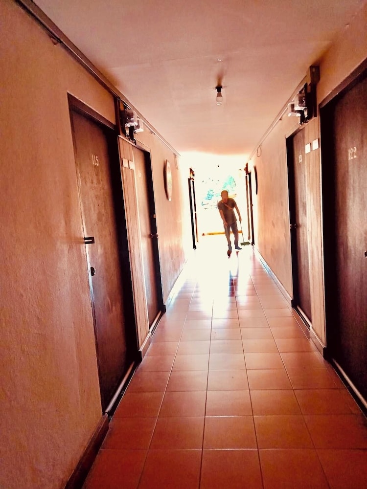 sawasdee place hotel mae hong son