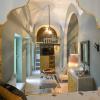 Hotel-Img