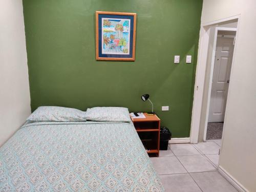 Woodbrook On The Avenue,Port Of Spain>>Arouca,2.5 star