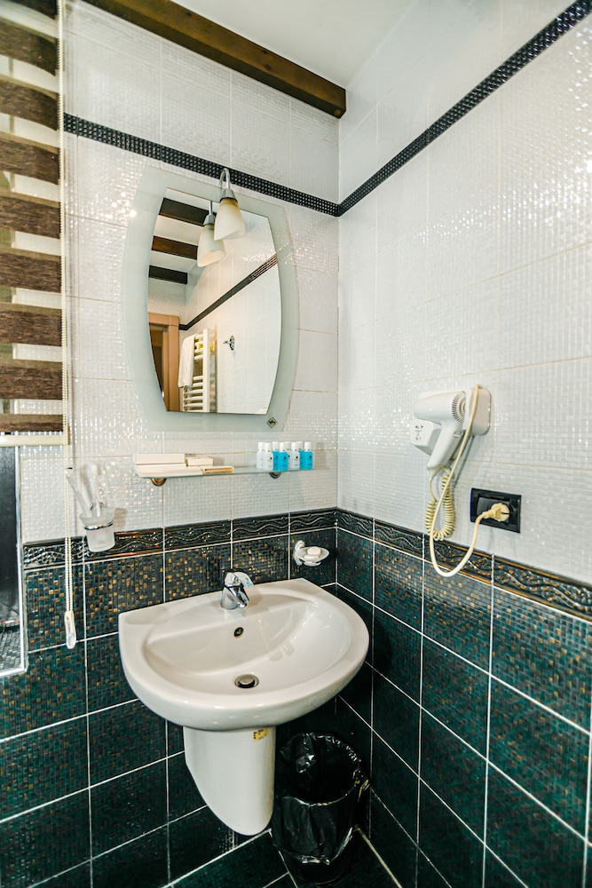 deniz inn boutique hotel