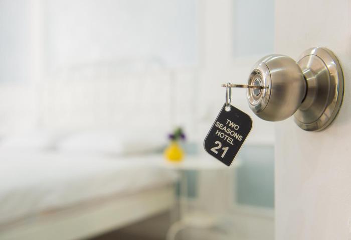 two seasons boutique hotel