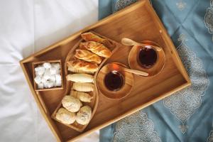 two seasons boutique hotel
