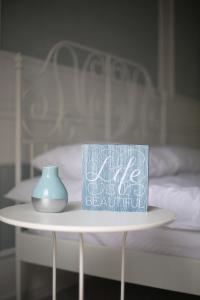 two seasons boutique hotel