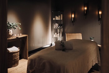 Hotel Único Madrid,In Madrid (Madrid City Centre),5 star