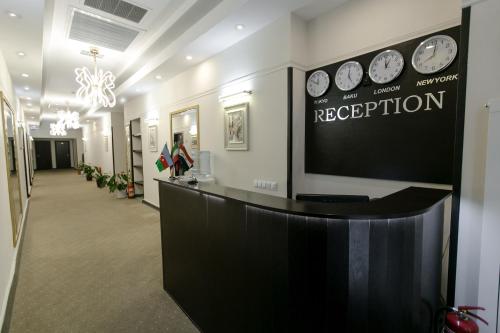 deluxe city hotel