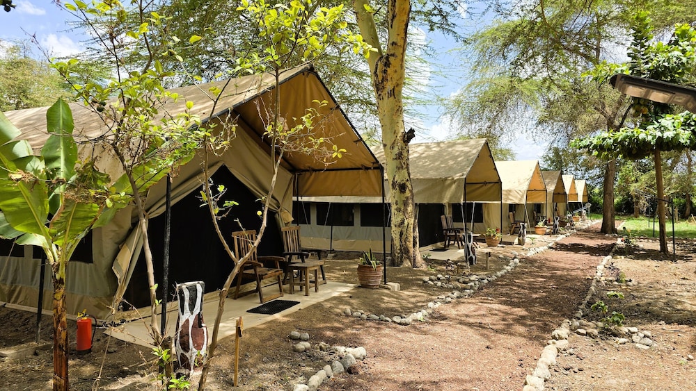 lake manyara national park