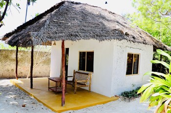 Evergreen Bungalows,Dongwe>>Bwejuu,3 star