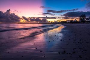 Sunrise Beach Resort,Kipepeo Beach>>Dar Es Salaam,3 star