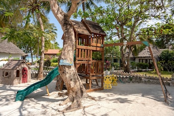Aya Beach Resort,Kizimkazi Dimbani>>Kizimkazi,3 star