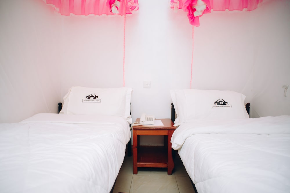 arusha giraffe lodge