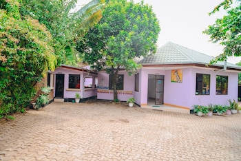 arusha giraffe lodge