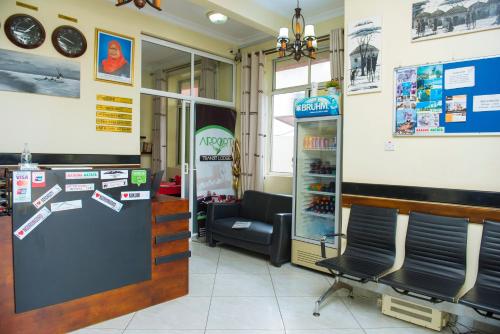 airport transit lodges