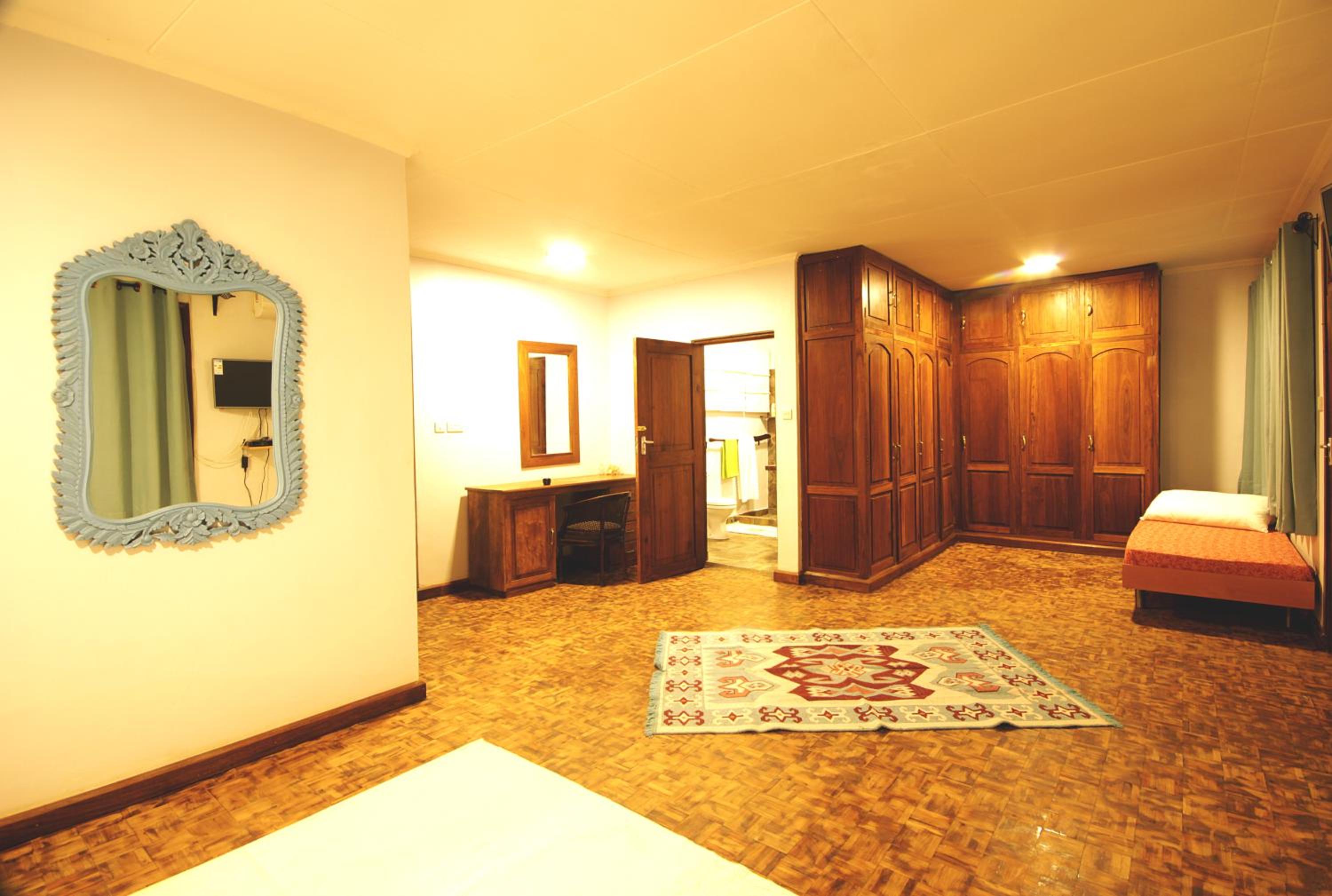 boulevard inn mt meru