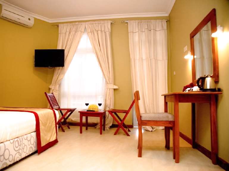 masailand safari and lodge