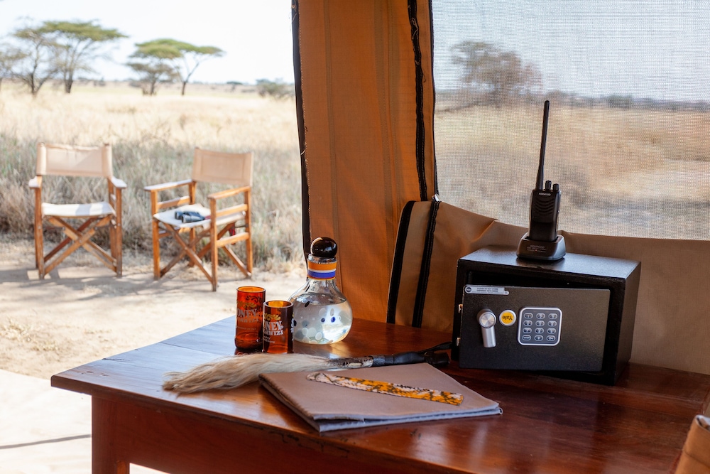 Gnu Mara River Camp,Mugumu>>Kogatende,3 star