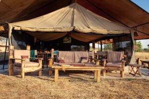 gnu mara river camp