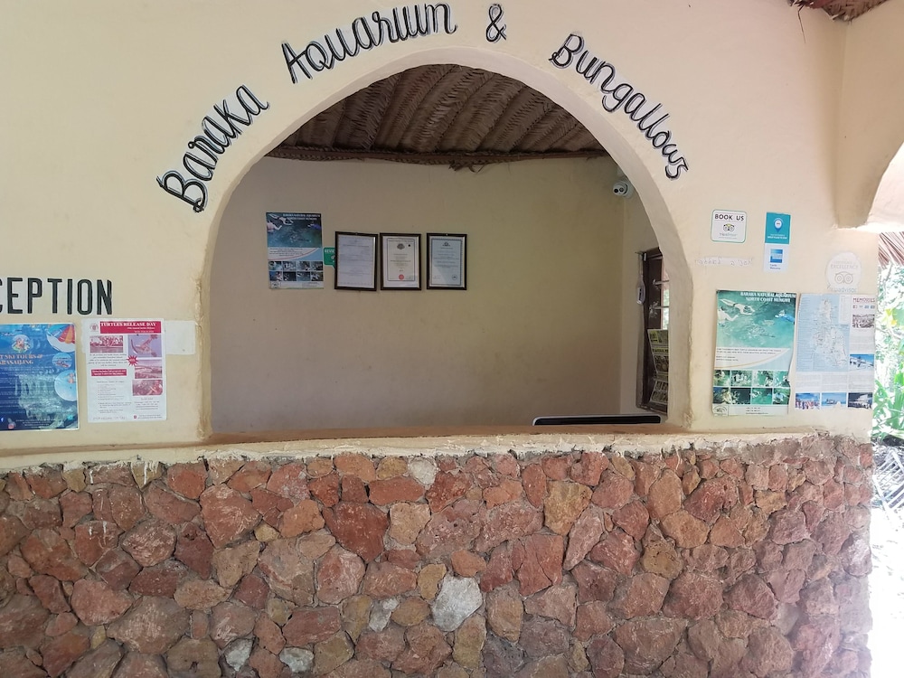 baraka aquarium bungalows